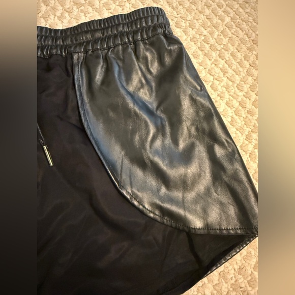 BLANKNYC Denim Draped Faux Leather Shorts/skort SIZE: MEDIUM - Picture 7 of 12